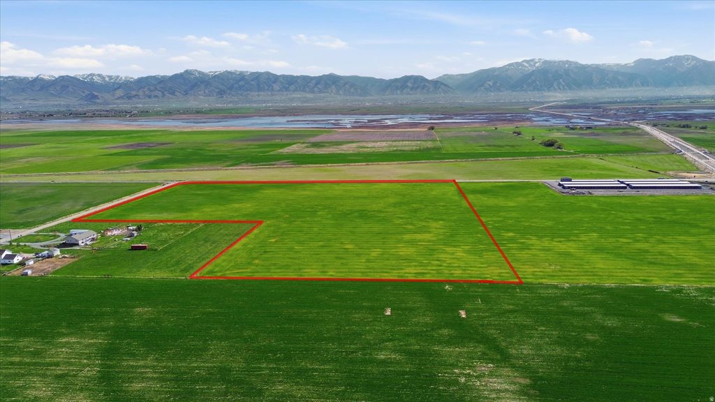 Photo of 6000 W 1400 N, Petersboro, UT 84325 (MLS # 2146950)