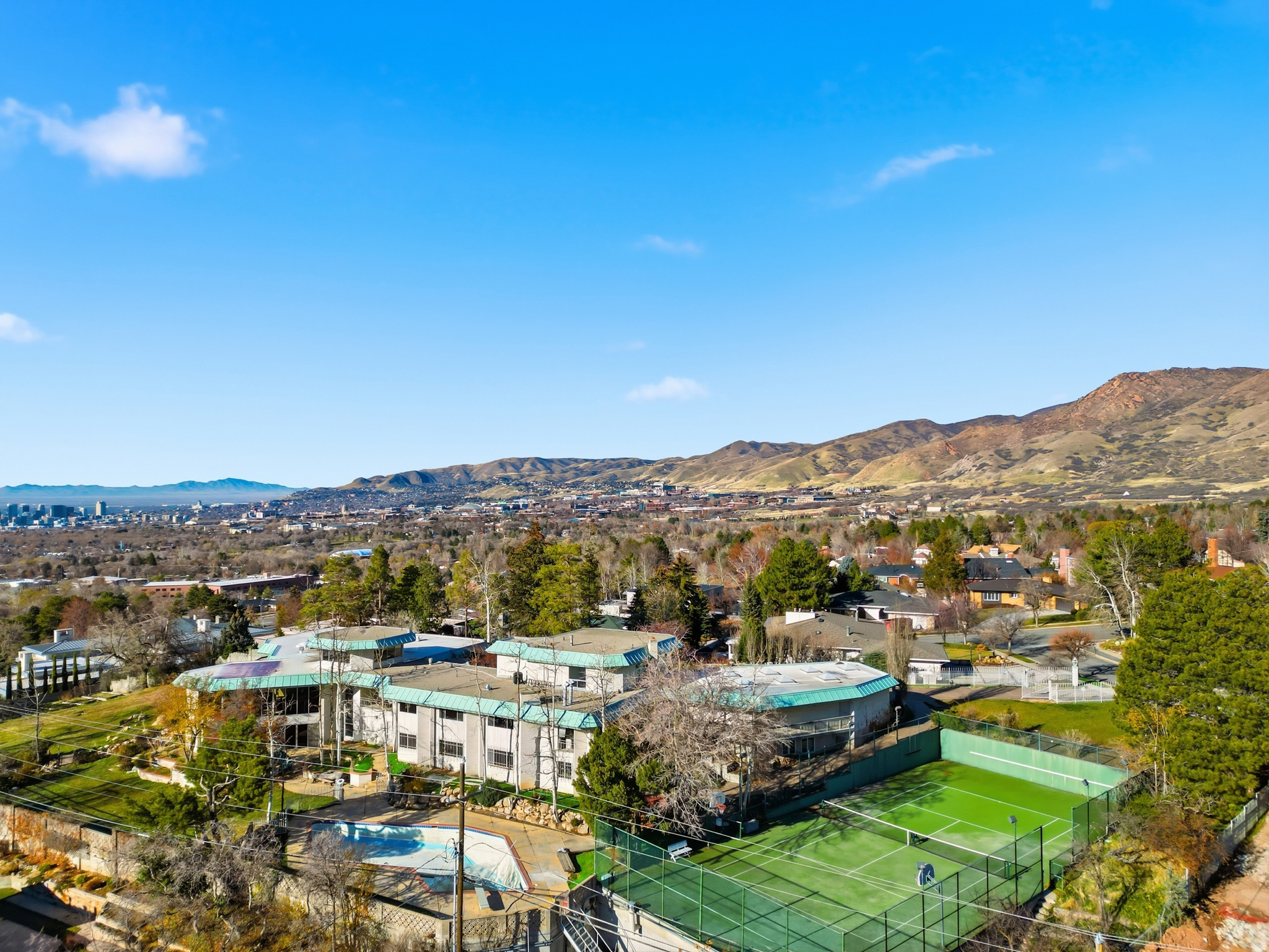 ST MARY HILL - Residential