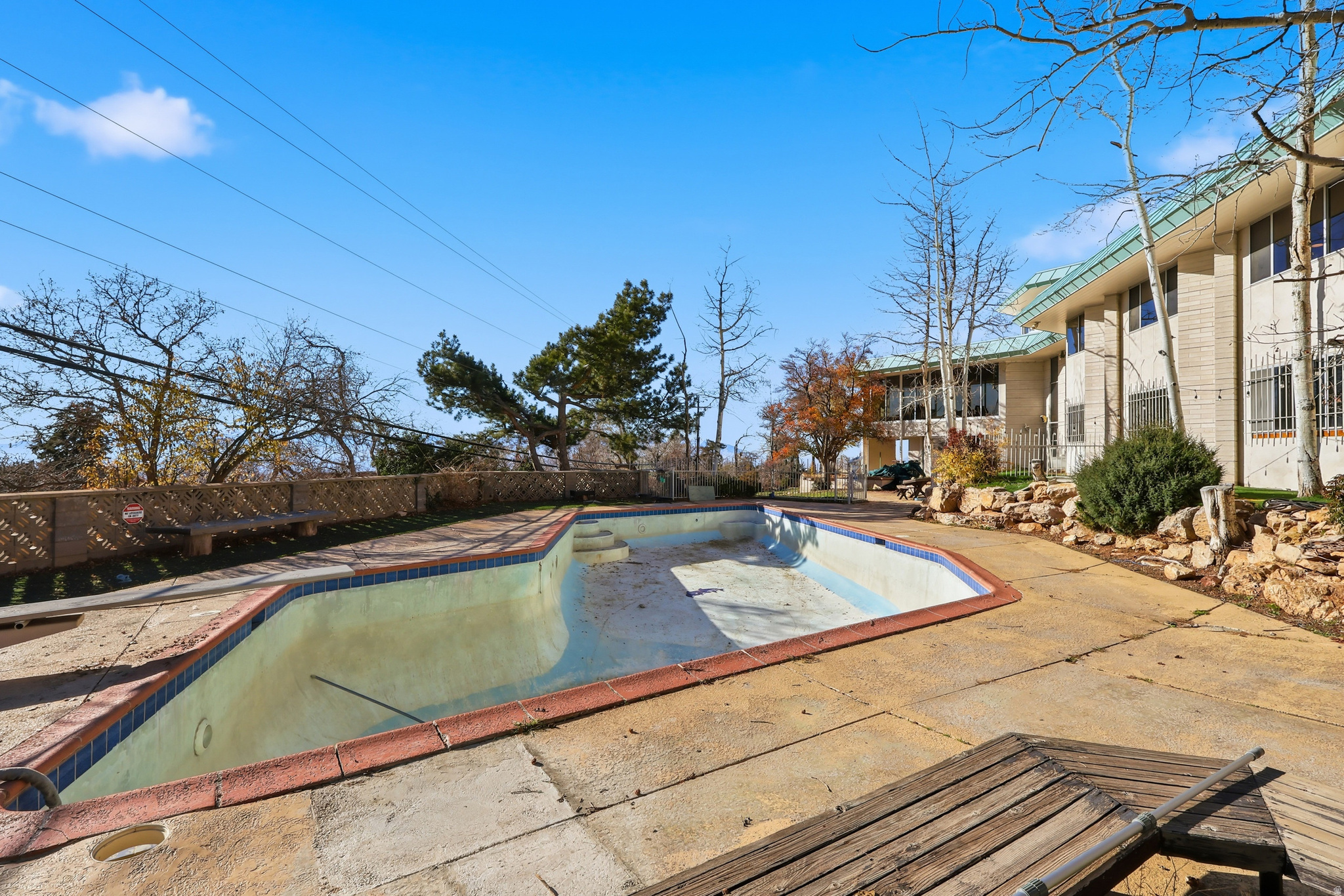 ST MARY HILL - Residential