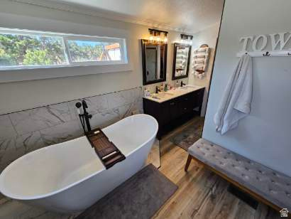 DUFF & HILTON MINOR - Residential