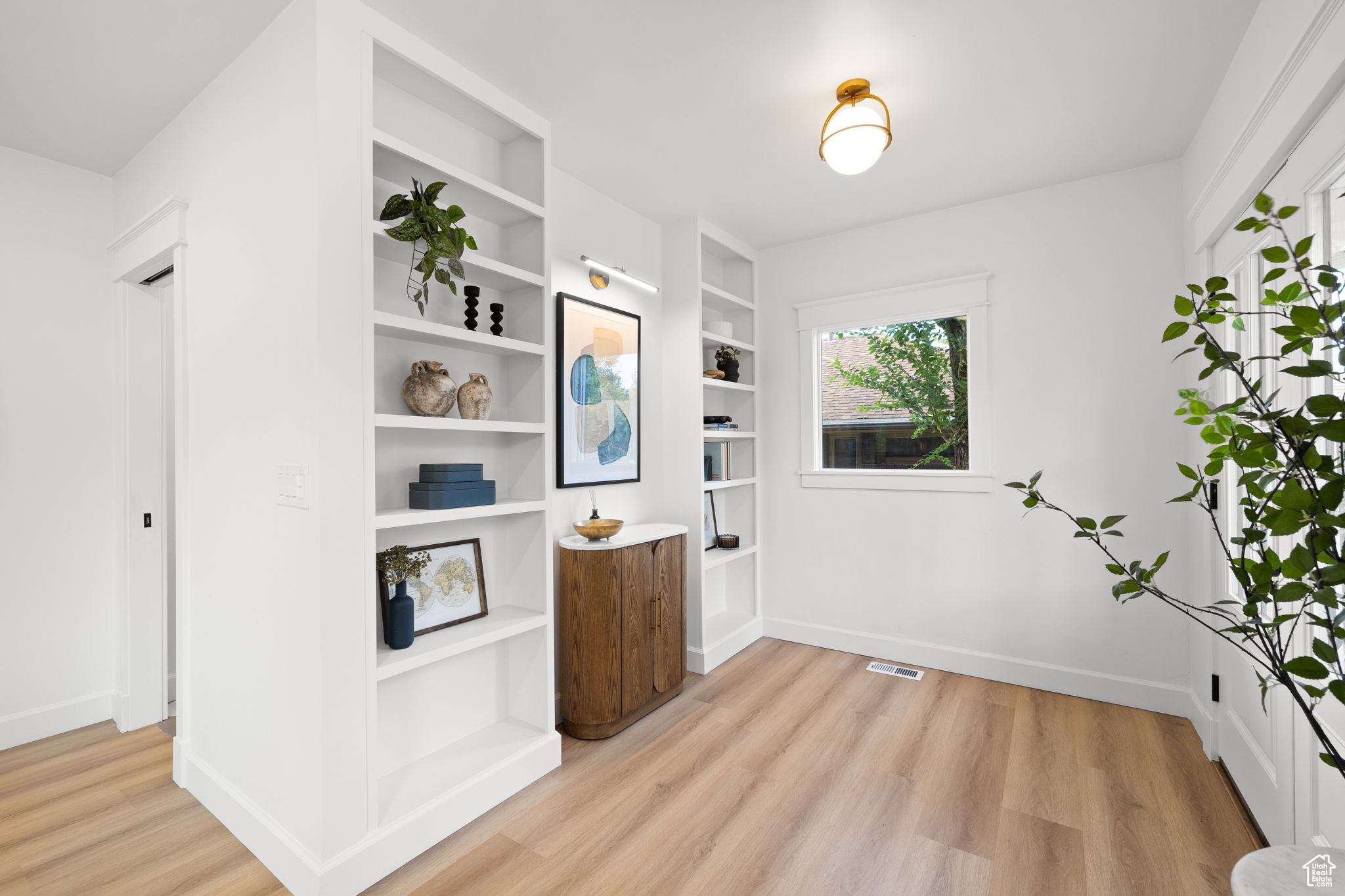 EAST WATERLOO - Residential