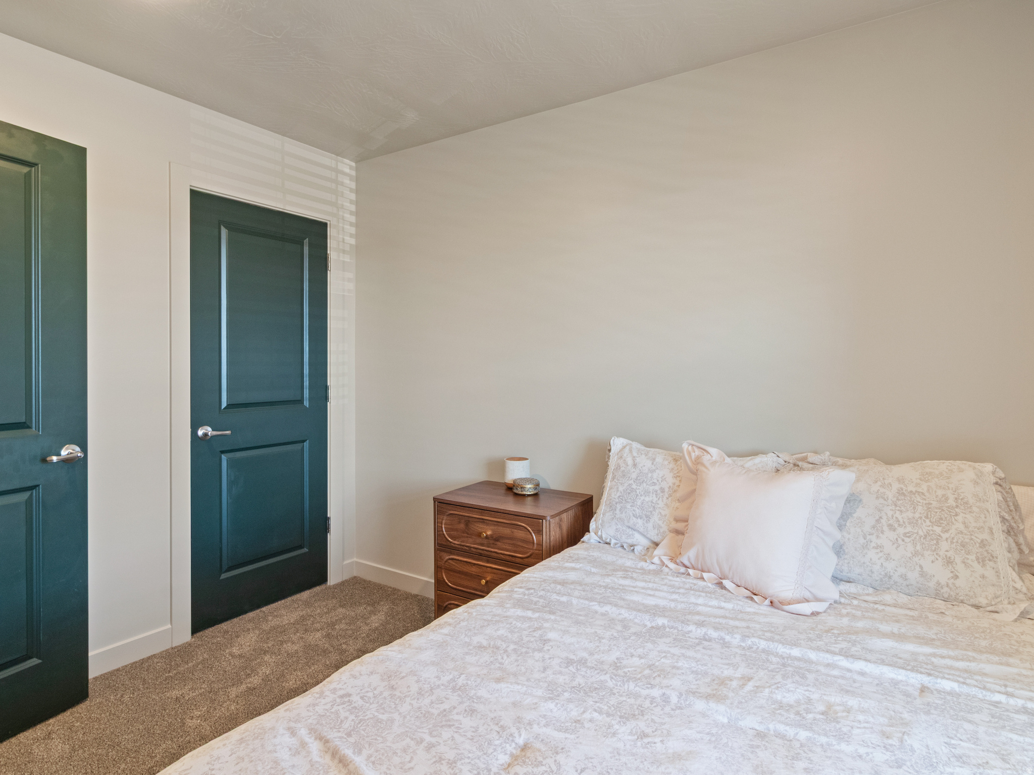 LONE ROCK CONDOS - Residential
