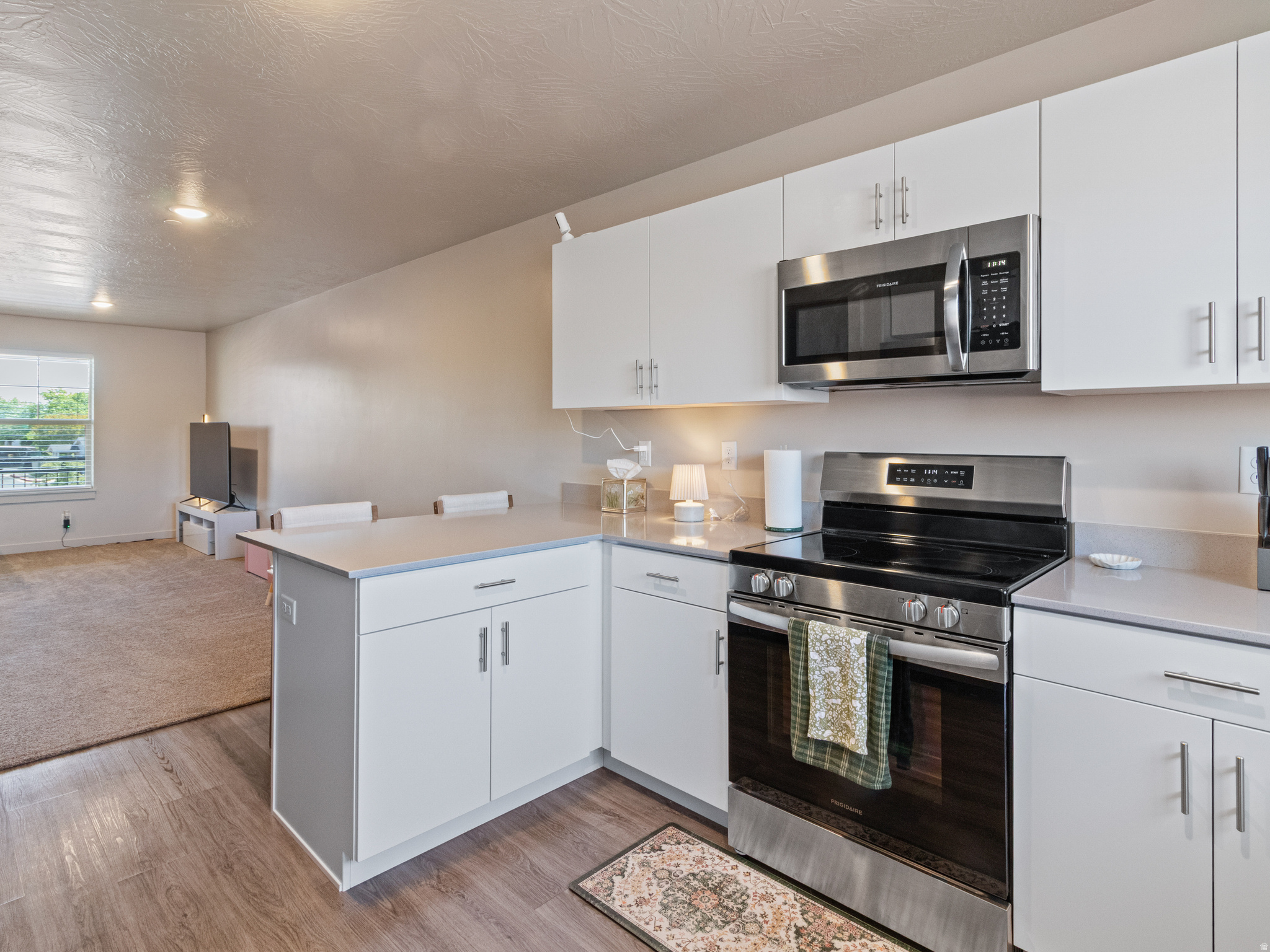 LONE ROCK CONDOS - Residential