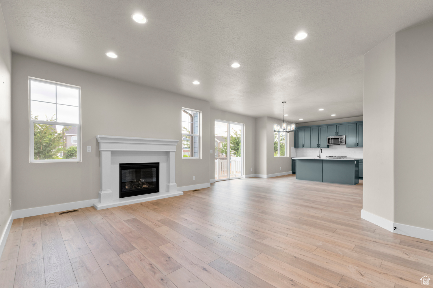 HOLBROOK FARMS 321 - Residential