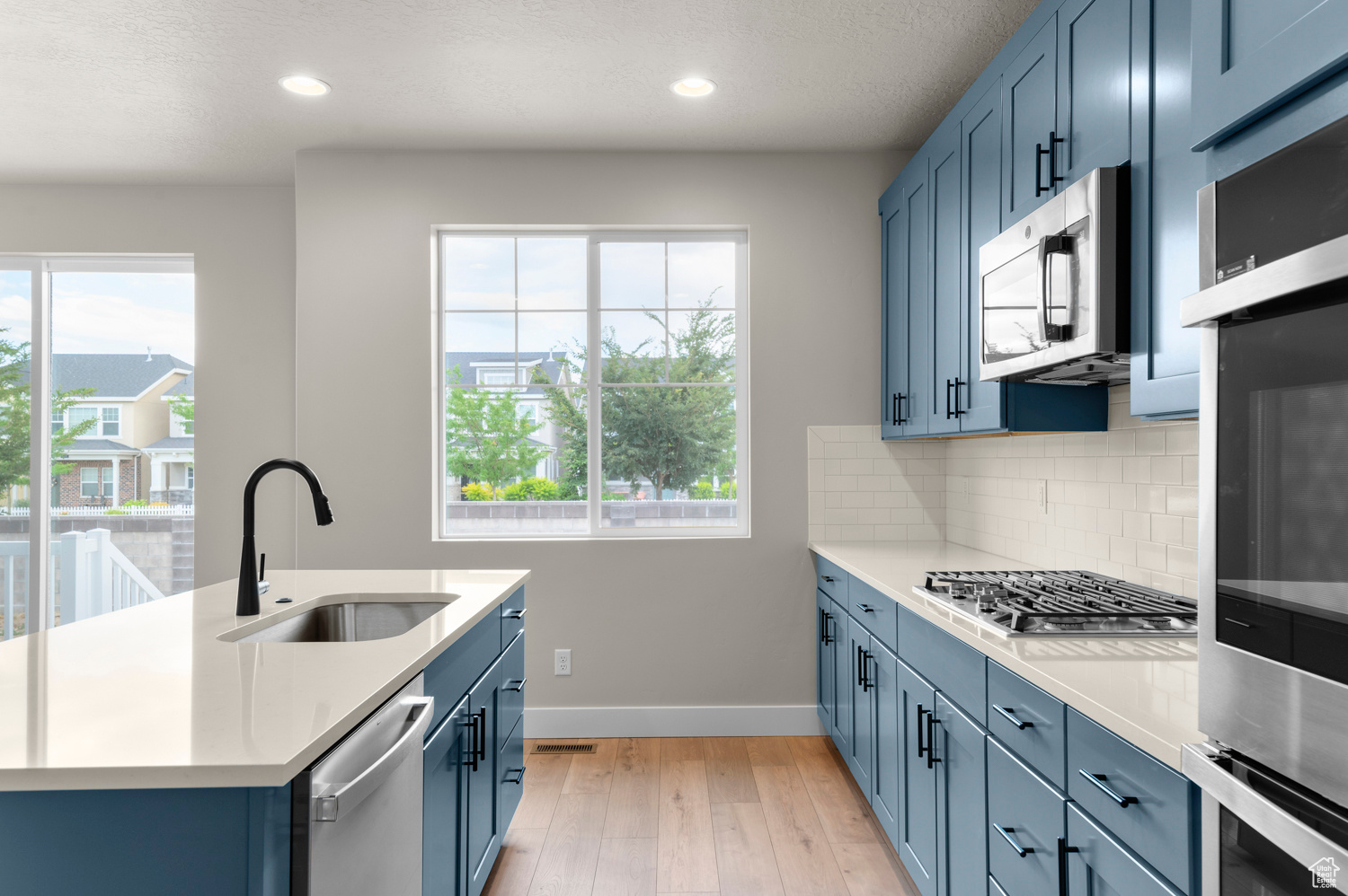 HOLBROOK FARMS 321 - Residential