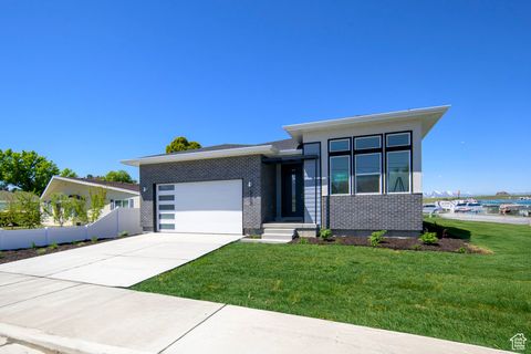 Photo of 234 W WATERSTONE CIR, Murray, UT 84107 (MLS # 2118744)