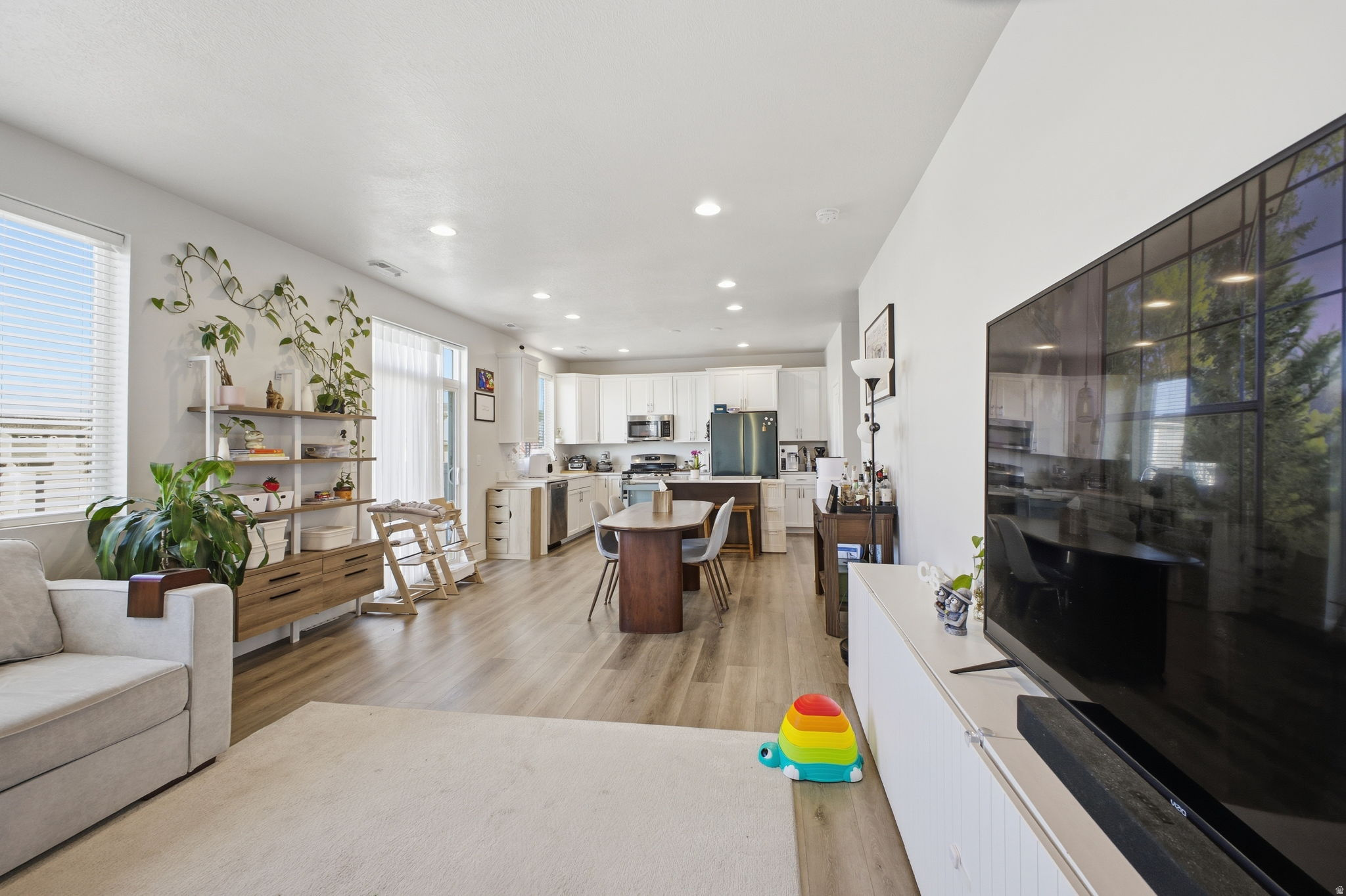 SALT POINT VISTA - Residential