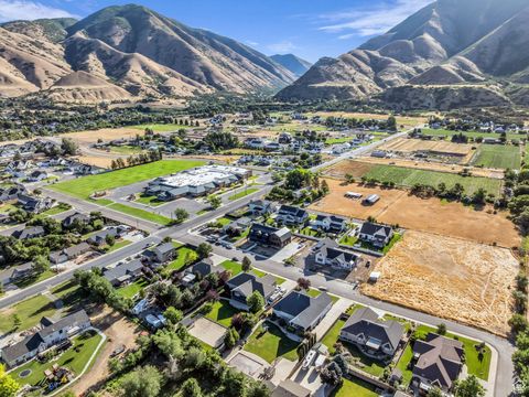 Tiny photo for 1138 N 1000 E, Mapleton, UT 84664 (MLS # 2110159)