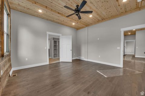 Tiny photo for 1138 N 1000 E, Mapleton, UT 84664 (MLS # 2110159)
