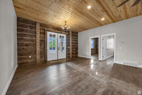 Tiny photo for 1138 N 1000 E, Mapleton, UT 84664 (MLS # 2110159)