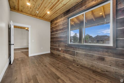 Tiny photo for 1138 N 1000 E, Mapleton, UT 84664 (MLS # 2110159)