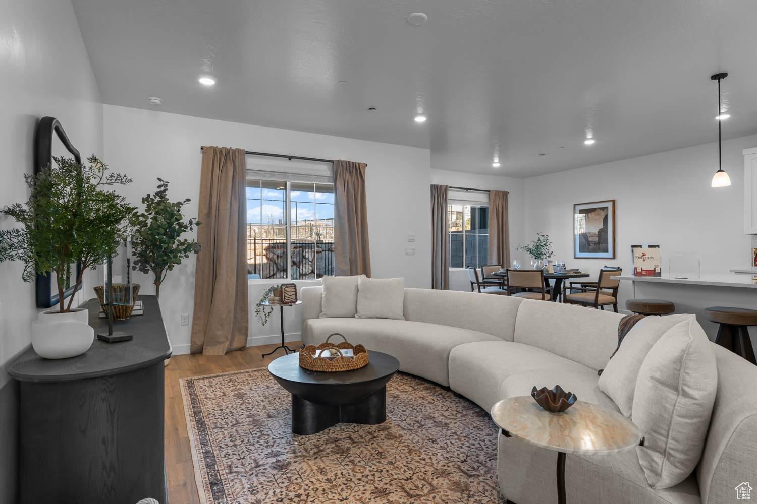 SKYLINE - Residential