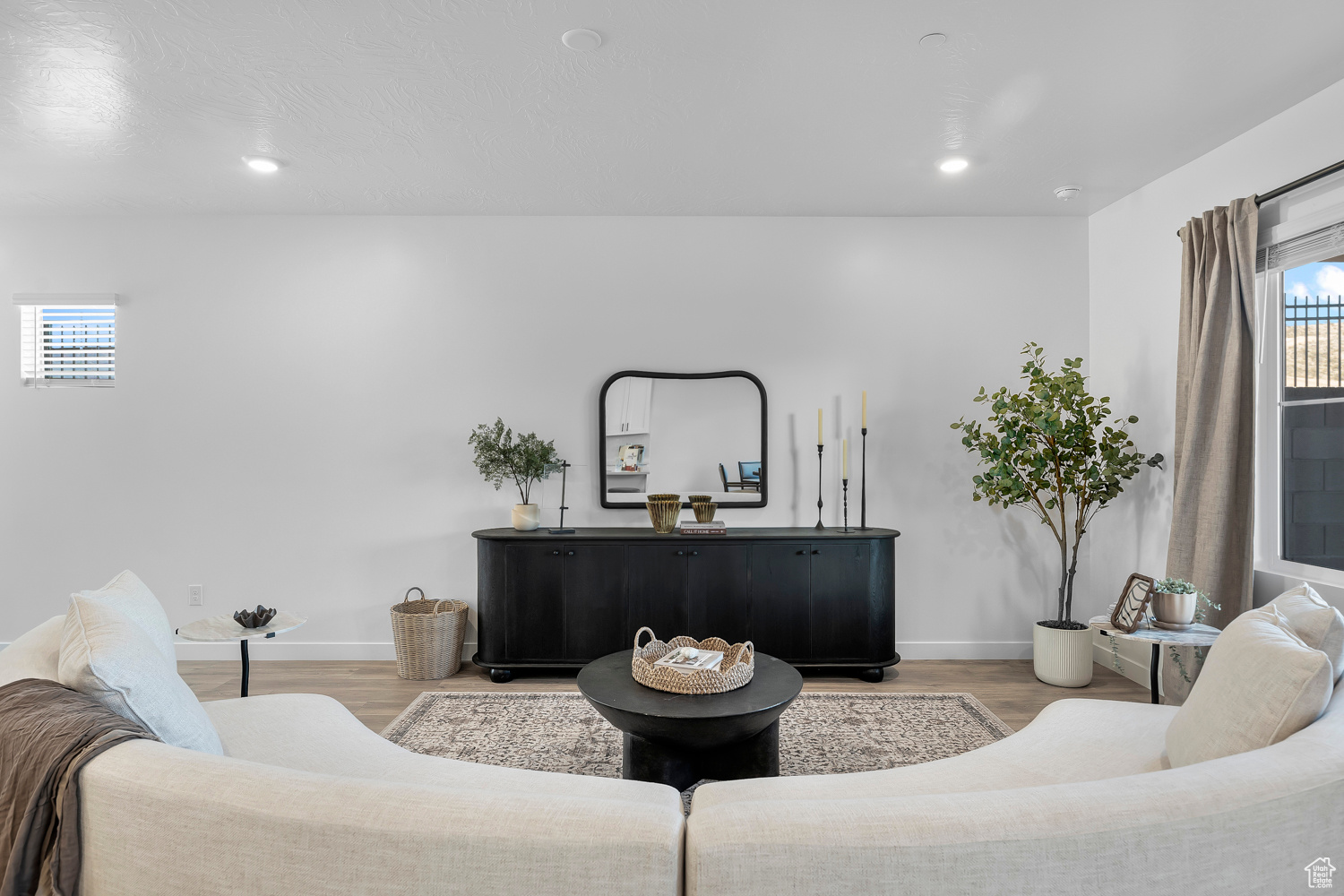 SKYLINE - Residential