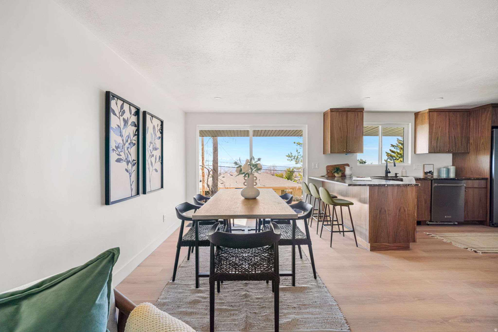 CREST VIEW MANOR - Residential