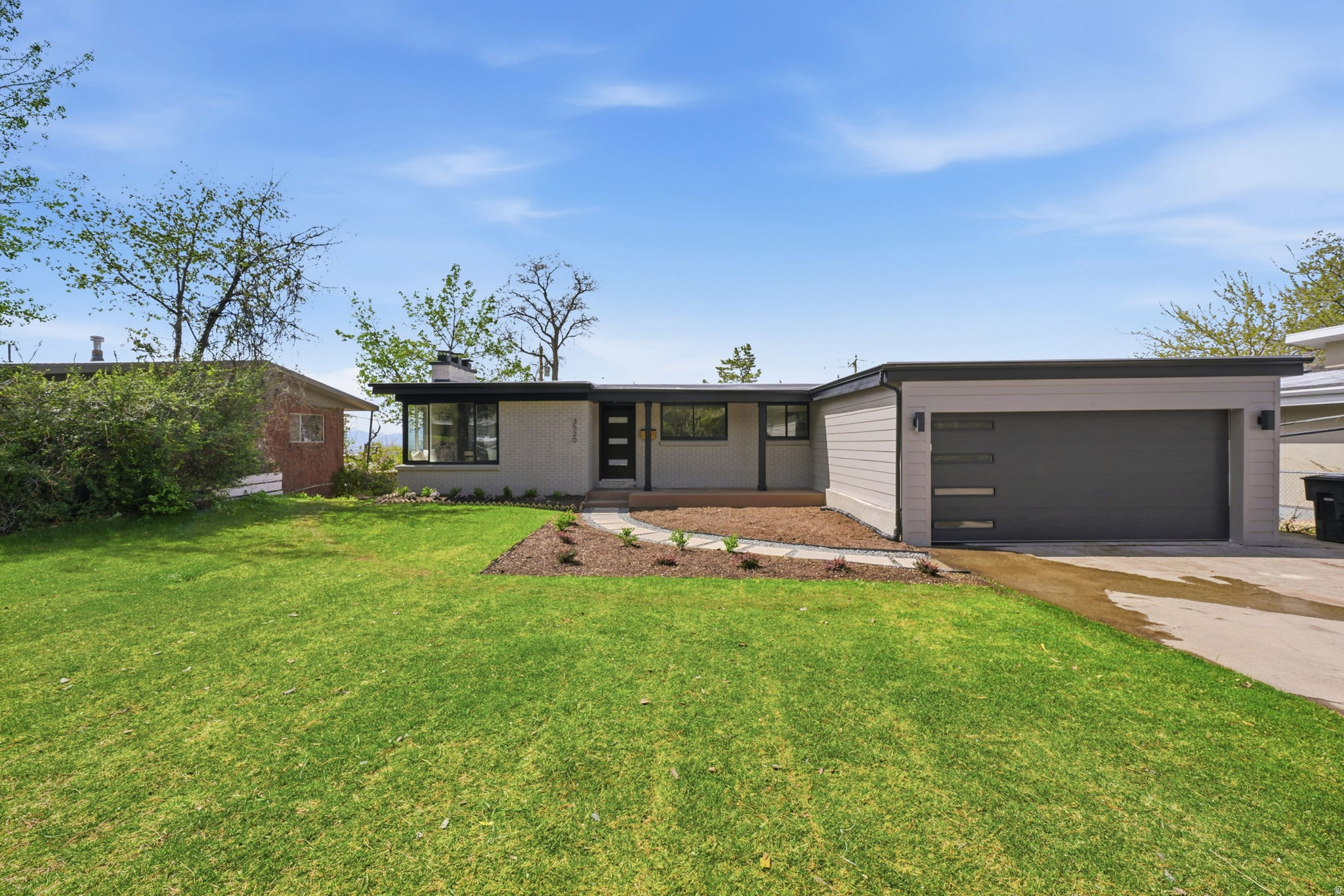 CREST VIEW MANOR - Residential