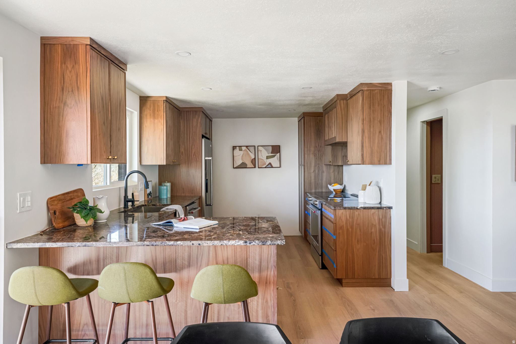 CREST VIEW MANOR - Residential