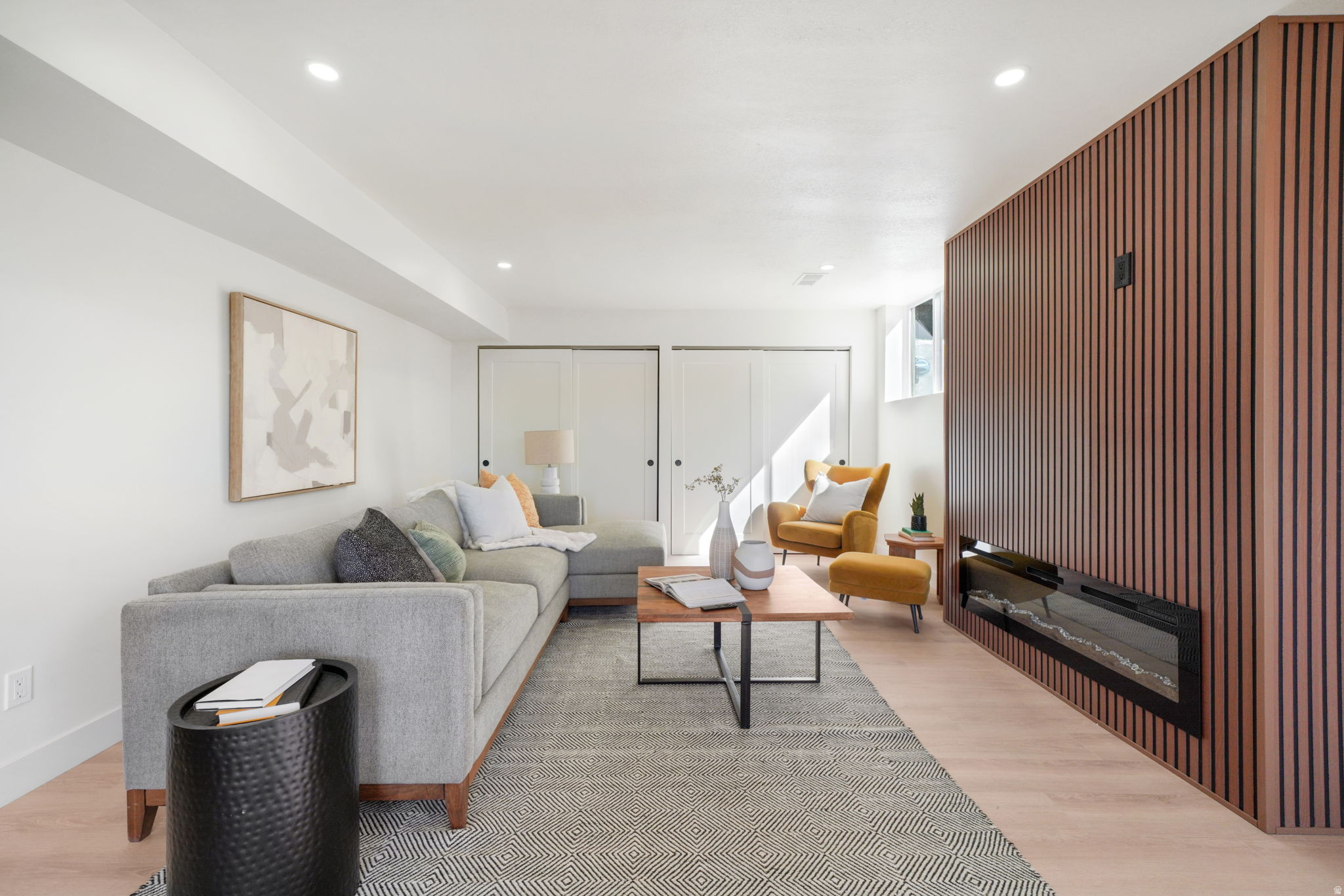 CREST VIEW MANOR - Residential