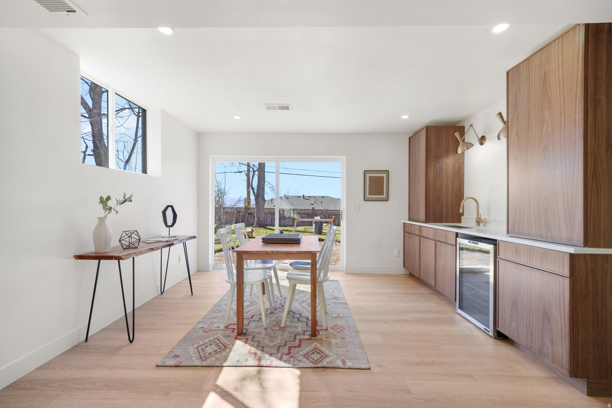 CREST VIEW MANOR - Residential