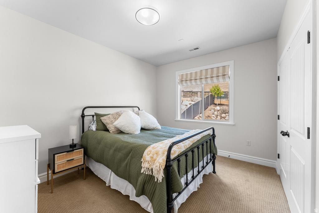 EAGLE SUMMIT - Residential