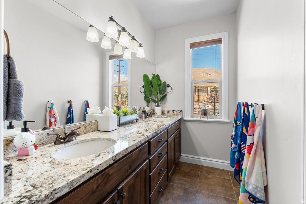 EAGLE SUMMIT - Residential