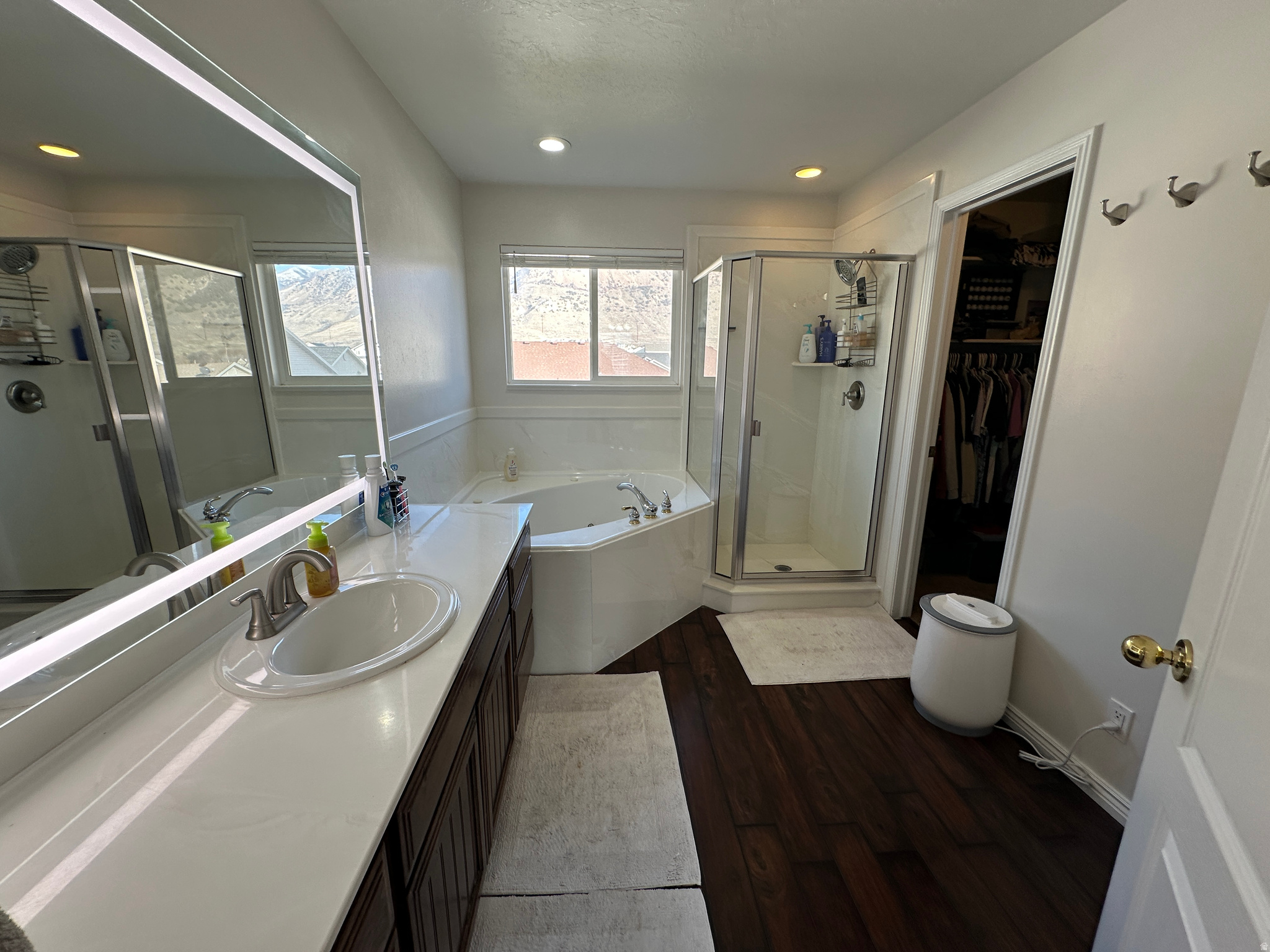 NORTH 40 - Residential