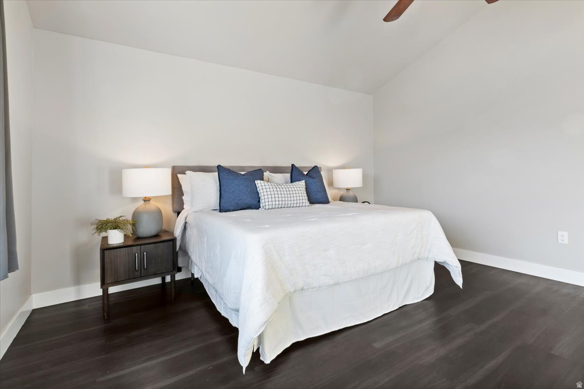 VALENTINE ESTATE TOW - Residential