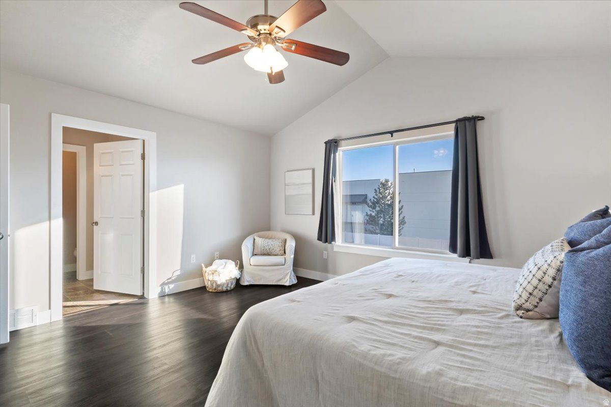 VALENTINE ESTATE TOW - Residential