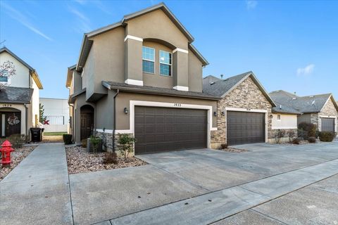 Tiny photo for 1933 W 2295 S, Woods Cross, UT 84087 (MLS # 2127376)
