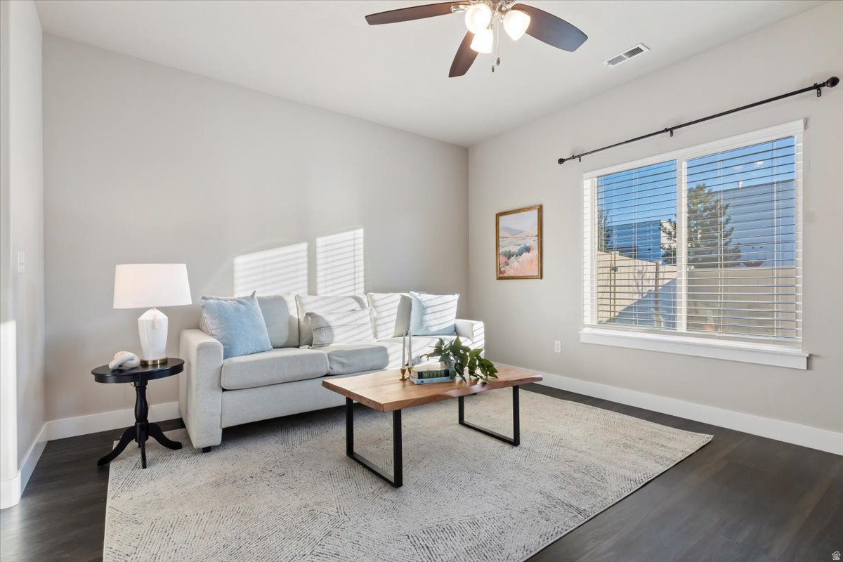 VALENTINE ESTATE TOW - Residential