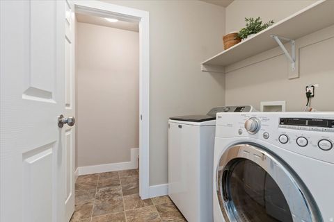 Tiny photo for 1933 W 2295 S, Woods Cross, UT 84087 (MLS # 2127376)