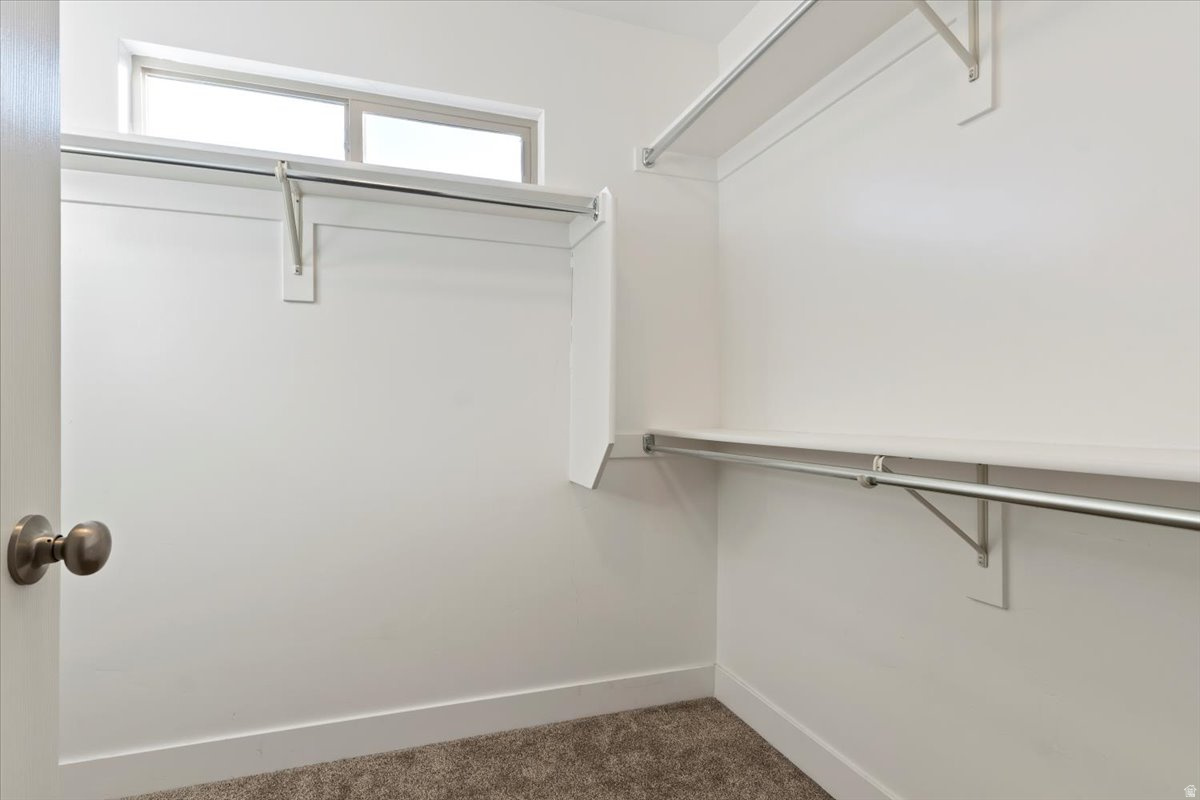 VALENTINE ESTATE TOW - Residential