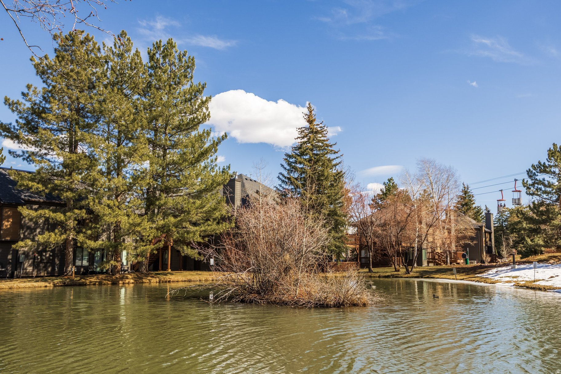 HIDDEN CREEK - Residential