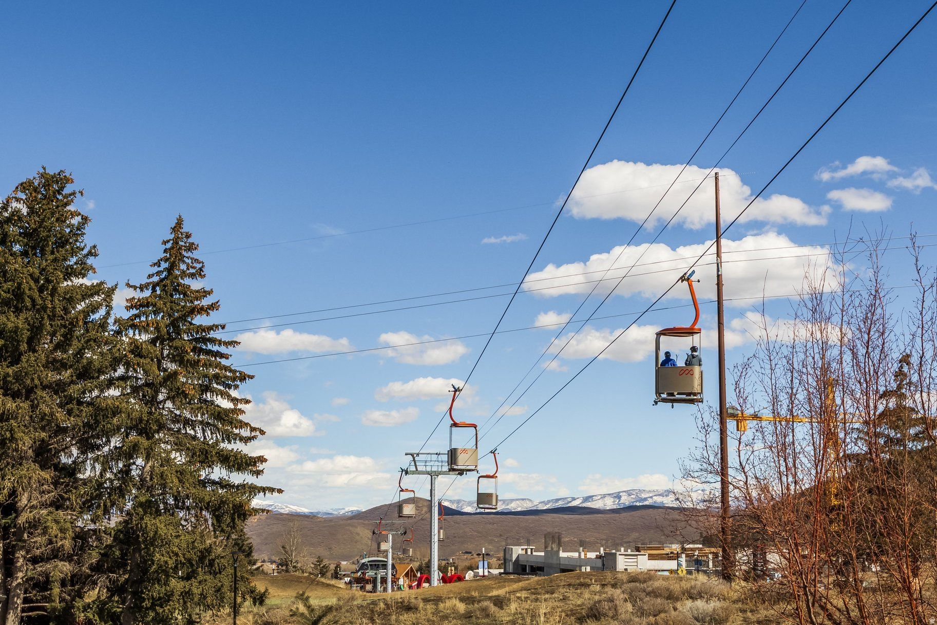HIDDEN CREEK - Residential