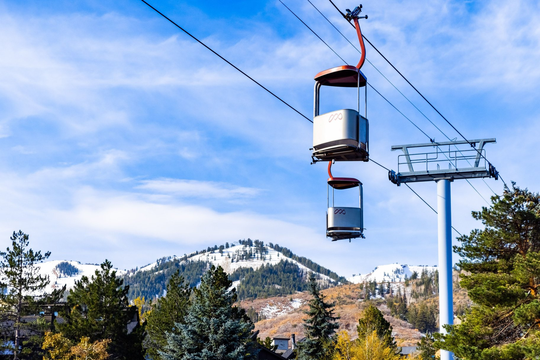 HIDDEN CREEK - Residential