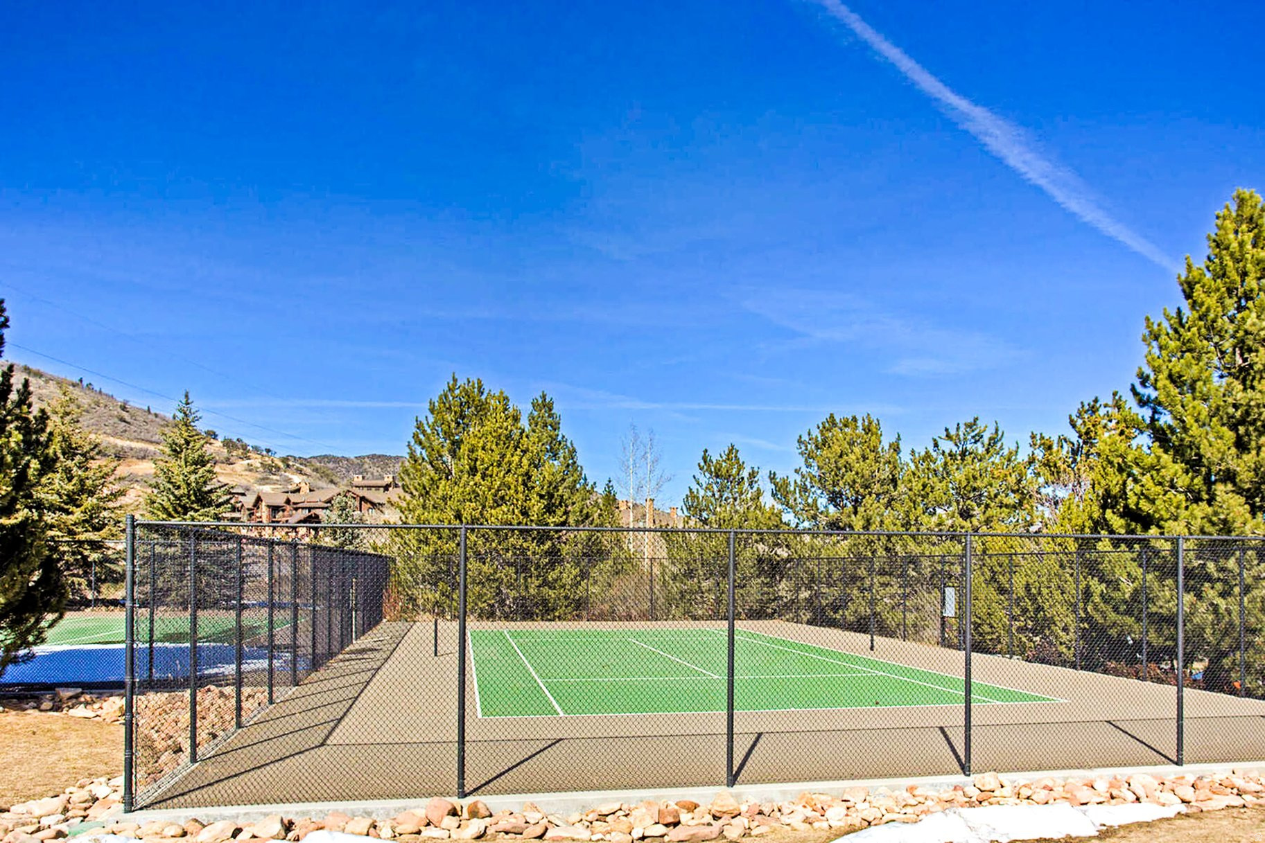 HIDDEN CREEK - Residential