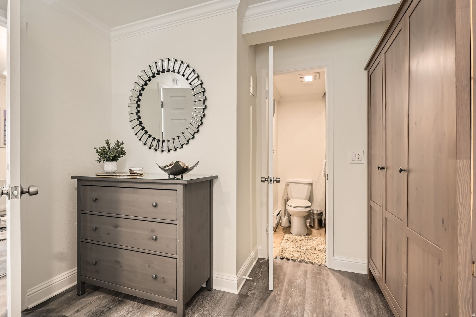 HIDDEN CREEK - Residential