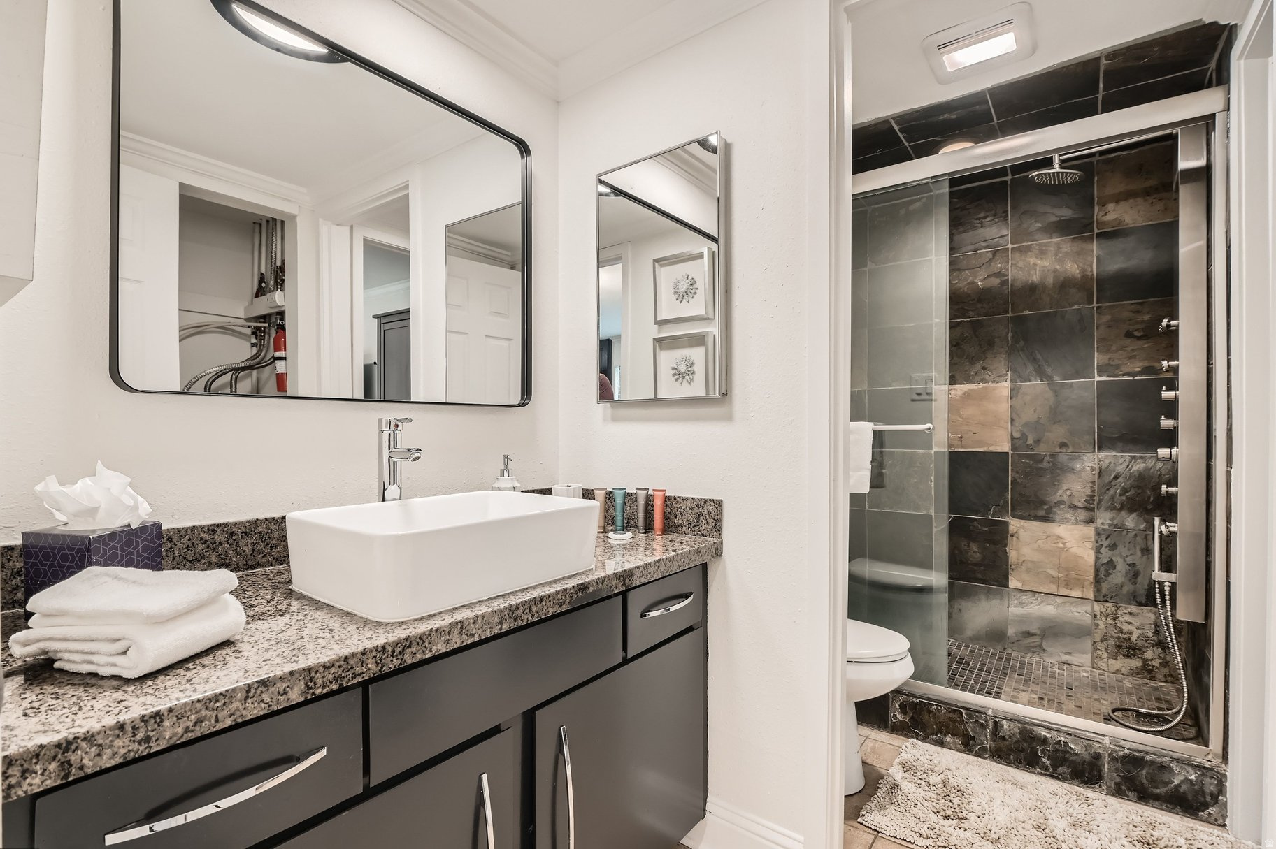 HIDDEN CREEK - Residential