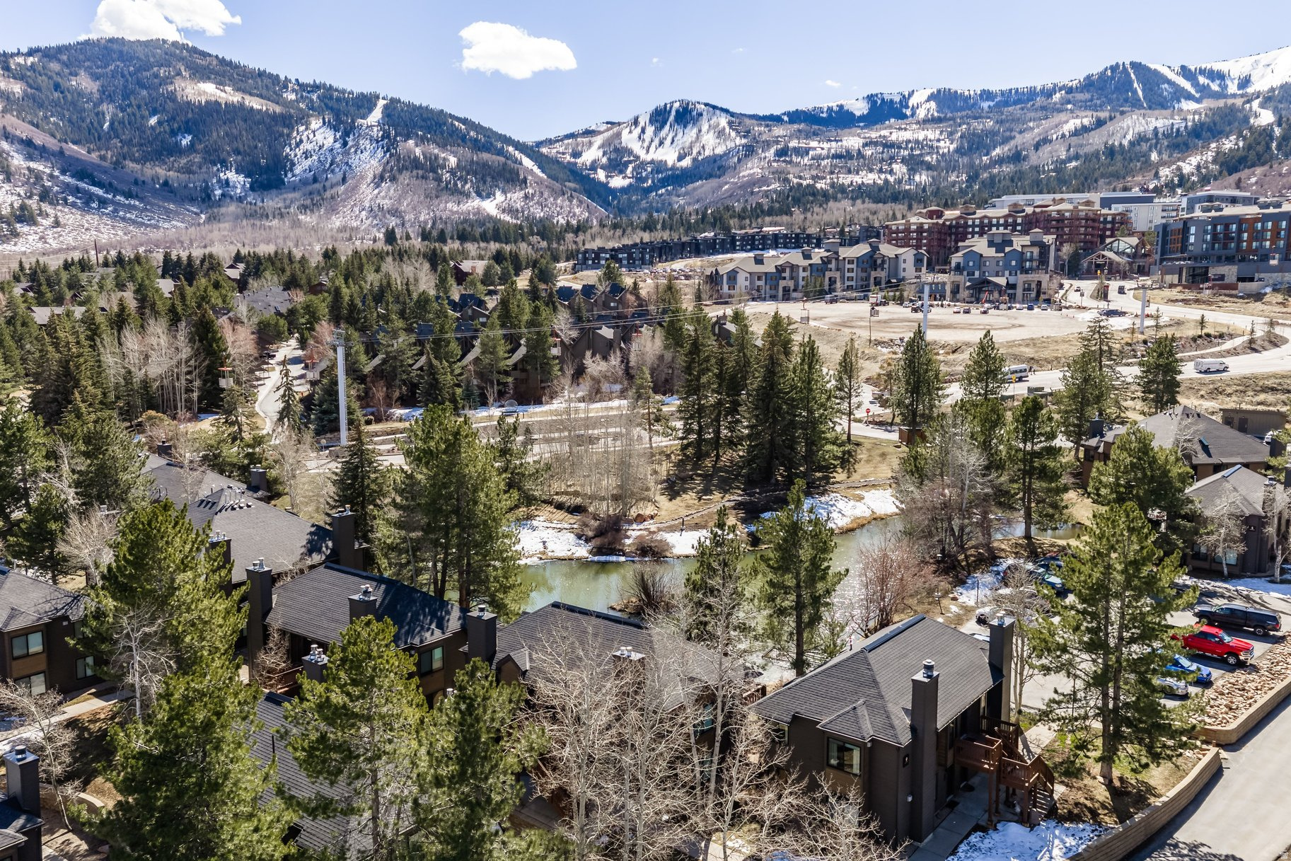 HIDDEN CREEK - Residential