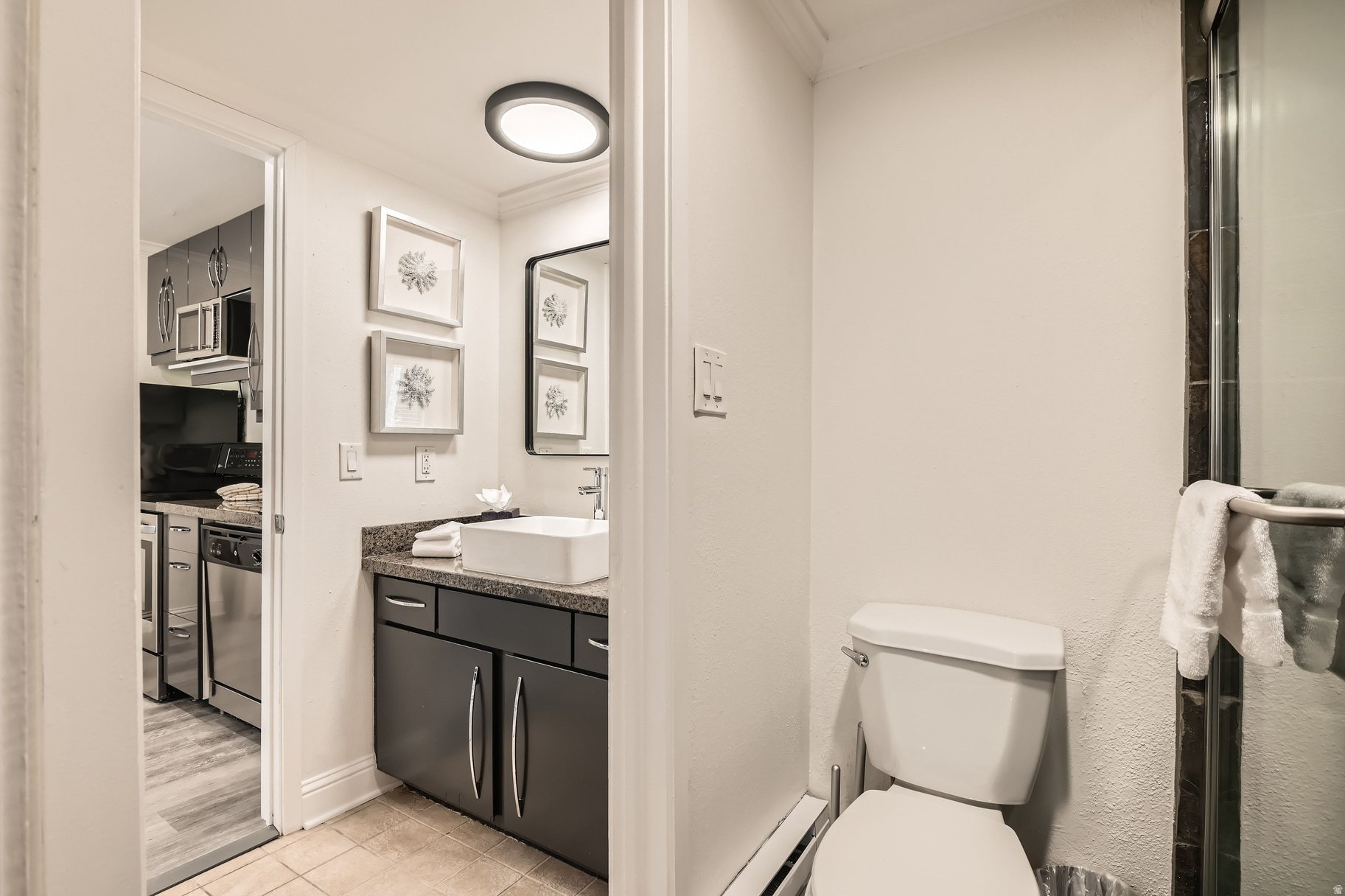 HIDDEN CREEK - Residential