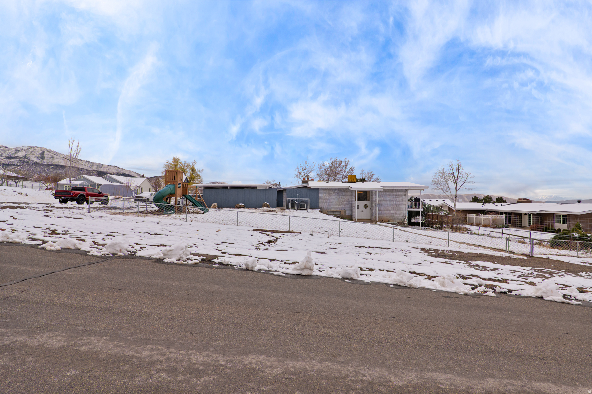 SALEM HILLS - Residential Income