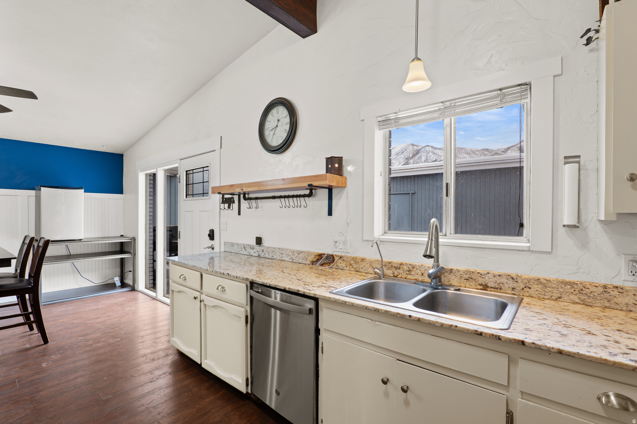 SALEM HILLS - Residential Income