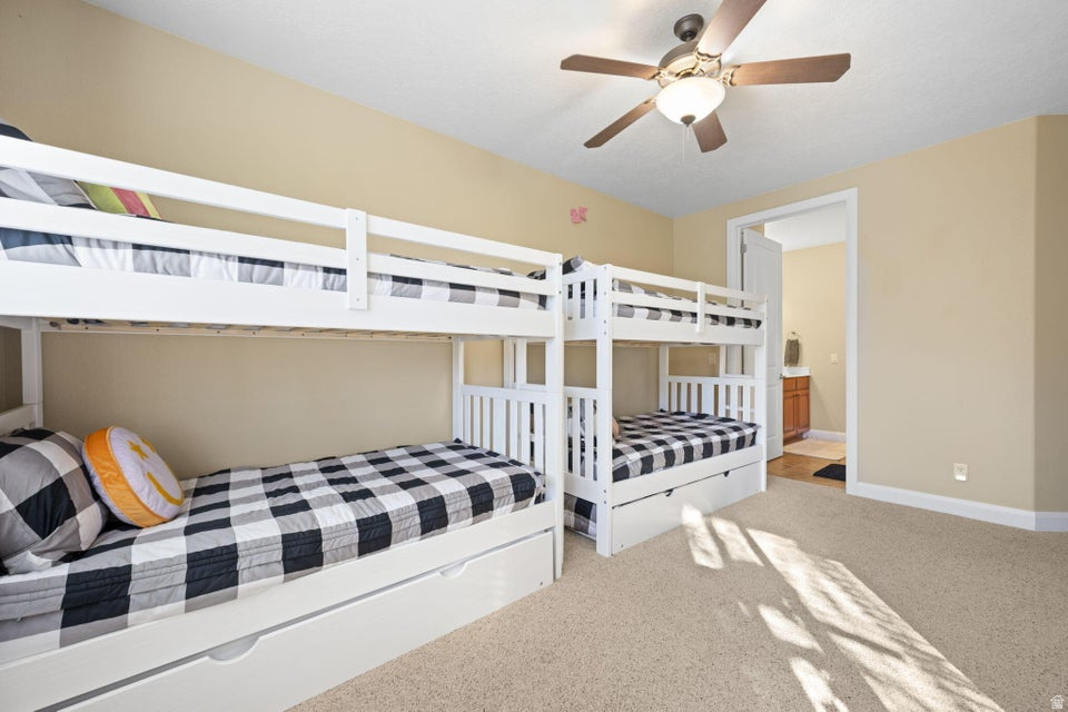 BLACKROCK CONDOS AT STONEBRIDGE AMD 1 - Residential