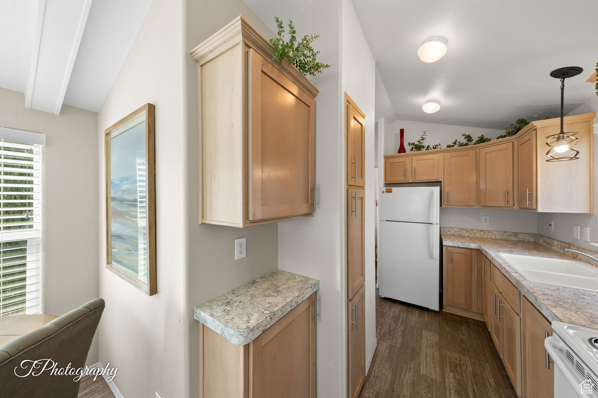 CHEROKEE SPRINGS - Residential