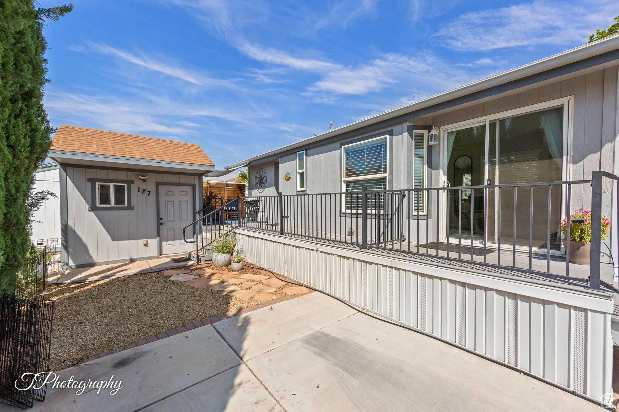 CHEROKEE SPRINGS - Residential