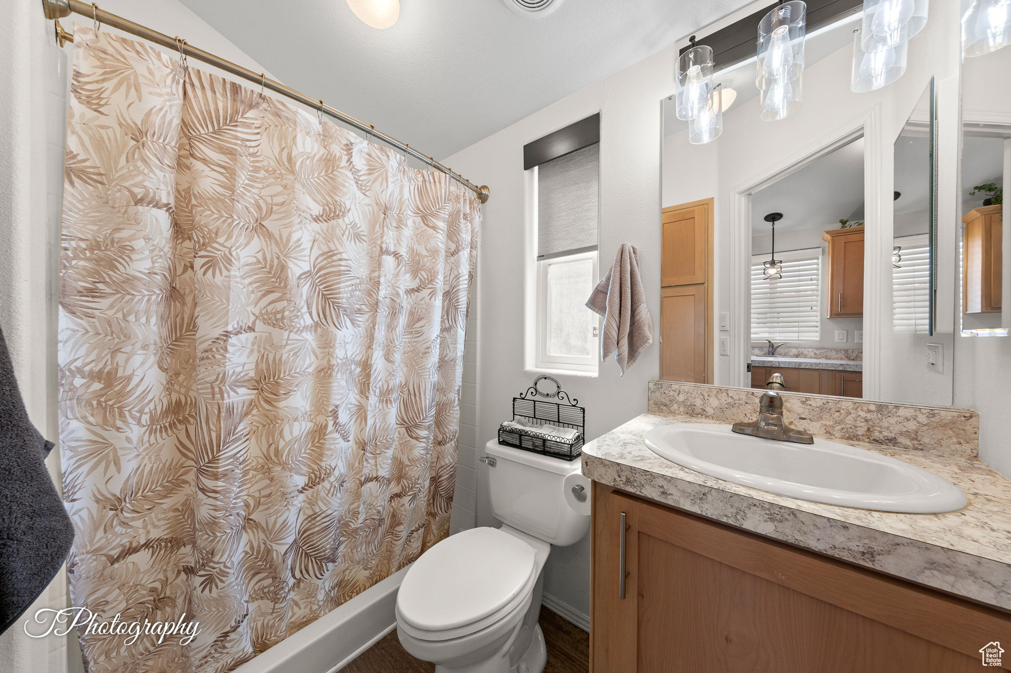 CHEROKEE SPRINGS - Residential
