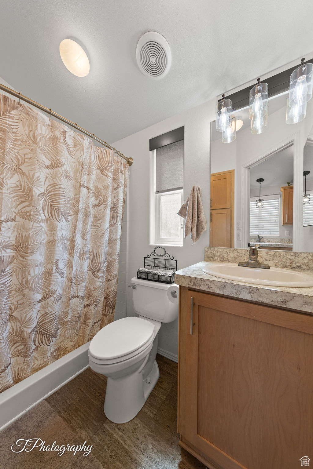 CHEROKEE SPRINGS - Residential