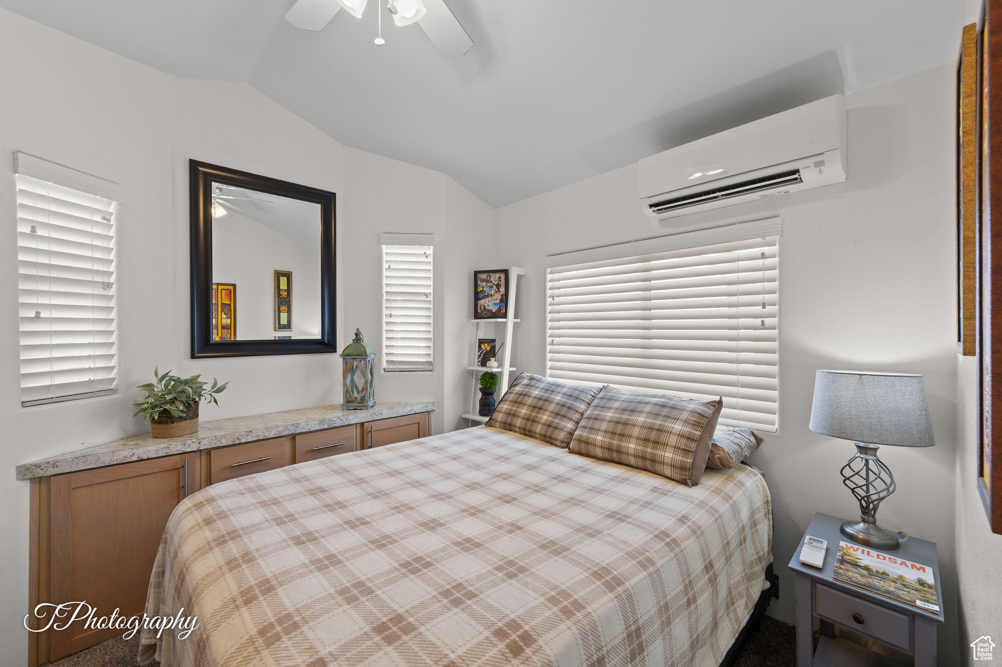 CHEROKEE SPRINGS - Residential