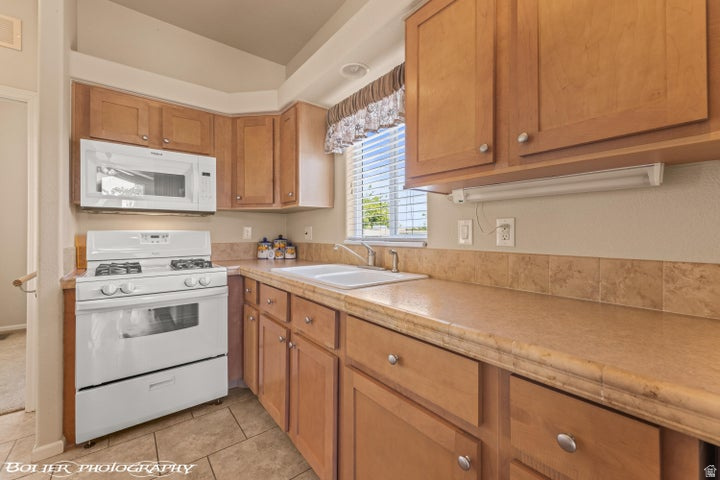 ZIONS GATE RV AMD - Residential