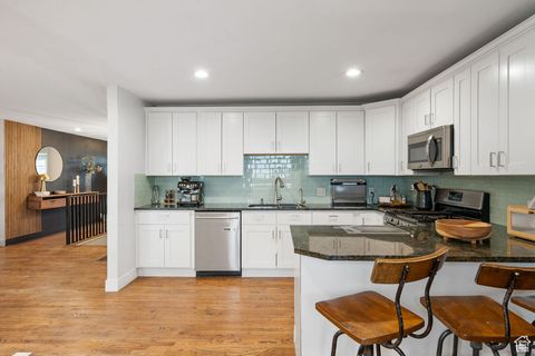 Tiny photo for 2511 E CAMPUS DR S, Cottonwood Heights, UT 84121 (MLS # 2114856)