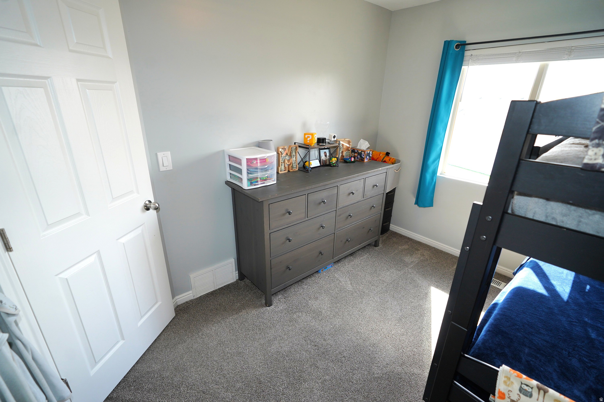 NEW TOWNE SQUARE - Residential